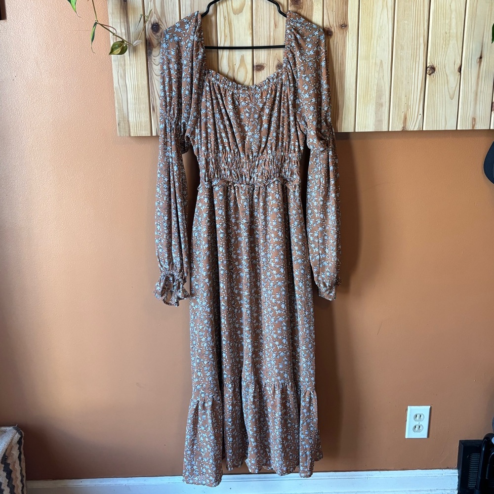 &Merci Tan & Blue Floral Maxi Dress
